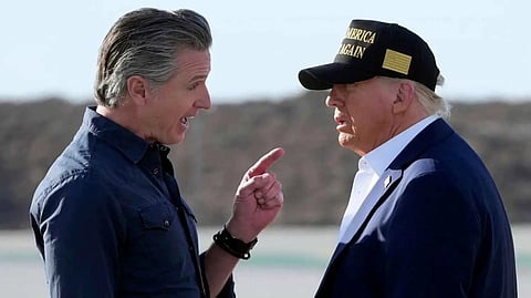 اشتباك سياسي بين نيوسوم وإدارة ترامب بعد مداهمة مزرعة قنب بكاليفورنيا