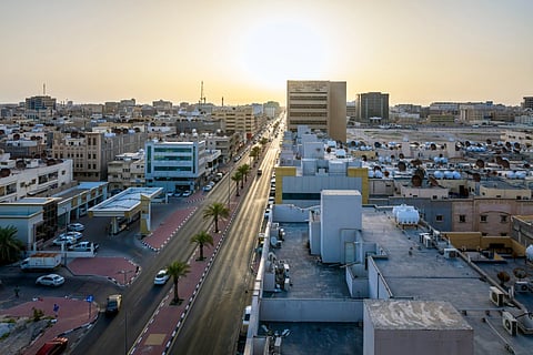 الدمام تسجل أعلى درجة حرارة 48 مئوية والباحة الأكثر برودة في المملكة اليوم