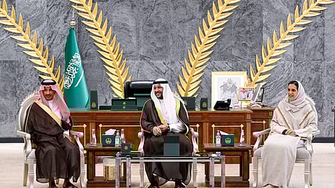 الأمير سعود بن نهار يلتقي وزير السياحة ويُطلقان فعاليات "صيف الطائف 2025"