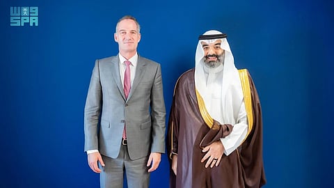 لندن .. السواحة يناقش مع وزير العلوم البريطاني توسيع آفاق الشراكة في الابتكار والتقنيات العميقة