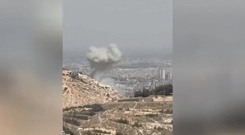 اعتداء إسرائيلي جديد يستهدف قصر الرئاسة ومقر هيئة الأركان في دمشق.. وأنباء عن قتلى وجرحى