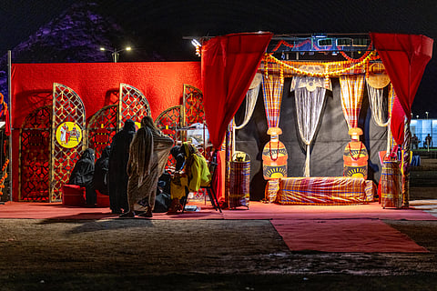 الجالية السودانية تُبدع في عرض طقوس الزواج و"الفأل الأبيض" في حائل فيست 2025