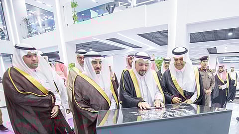 أمير القصيم يرعى افتتاح مركز العثيم للابتكار التنموي "العثيم فاب لاب"
