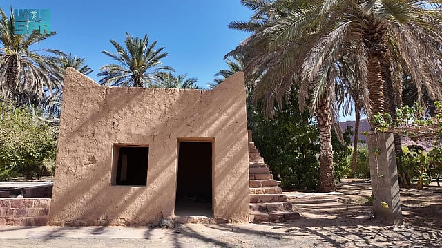 العُلا كما عرفها أهلها في الماضي.. شتاءٌ في دفء البلدة القديمة وصيفٌ في ظلال الواحات ومياه العيون 8 sabq%2F2025 07