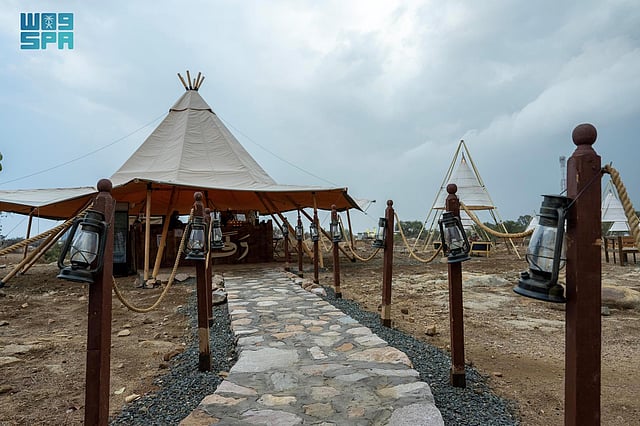 مشاهد رائعة من متنزه الأمير سلطان الوطني في أبها.. هنا تجربة سياحية تجمع الترفيه والطبيعة 66 sabq%2F2025 07