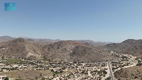 "الوهط والوهيط".. مشاهد خلابة لبيئة الحقول الخضراء الرابطة بين بساتين "وجّ" و"المثناة" بالطائف