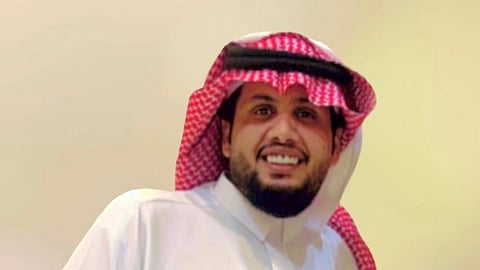 البارقي يحتفل بقدوم مولودته الأولى "توق"