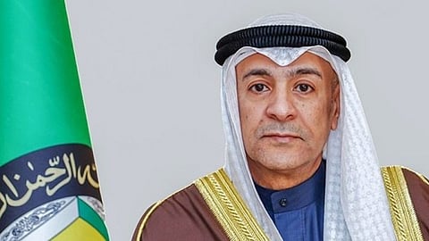 "أمين مجلس التعاون" يدعو جميع الدول إلى الانضمام لتحالف حل الدولتين والاعتراف بدولة فلسطين