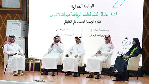 بمشاركة نجوم الكرة وبحضور مساعد وزير الرياضة.. اختتام فعاليات "حكايا الشباب" في الباحة