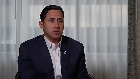  الضابط الأمريكي المتقاعد أنتوني أغيلار