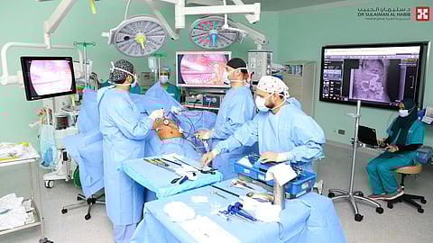 مستشفى الدكتور سليمان الحبيب بالخبر ينجح في استئصال ورم برأس البنكرياس والاثني عشر والقنوات المرارية بالمنظار الكامل