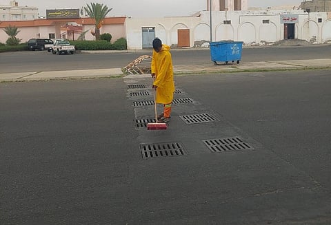 بمعدات وآليات وطوارئ ميدانية.. أمانة الطائف تستنفر لمواجهة الحالة المطرية