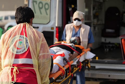 الهلال الأحمر يفعل مسارات الجلطات والسكتات لـ90 حالة طارئة في مكة