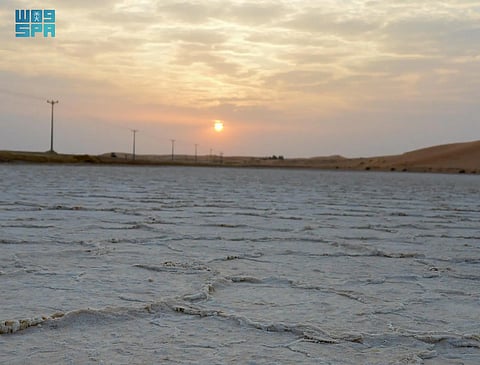 العوشزية بالقصيم.. كنز أبيض يجذب الزوار والمستثمرين