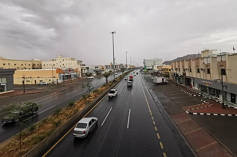 الأرصاد يحذر: أمطار غزيرة وسيول وأتربة على نجران حتى السبت