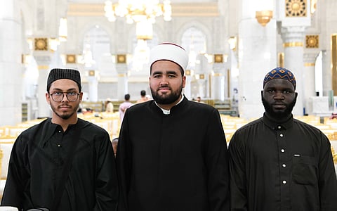 مشاركون في مسابقة الملك عبدالعزيز الدولية: التحكيم الإلكتروني عزز العدالة.. وإقامة التصفيات النهائية بجوار الكعبة وسام شرف