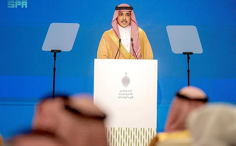 وزير الإعلام سلمان بن يوسف الدوسري