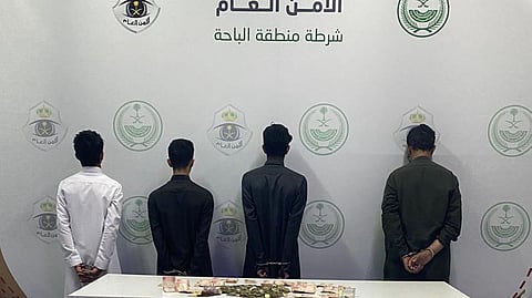 شرطة الباحة تقبض على 4 أشخاص سرقوا أجهزة كهربائية في العقيق