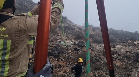 وفاة مواطن سعودي بعد سقوطه من مرتفعات جبل سمحان بصلالة.. وسفارة المملكة تباشر الحادثة