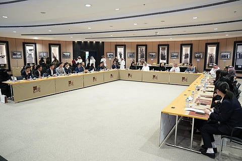 وفد علمي صيني يزور مكتبة الملك عبدالعزيز العامة