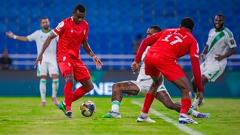 جانب من لقاء الأهلي والعربي