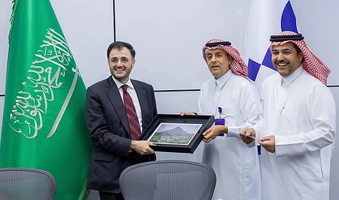 stc تستعرض ريادتها الرقمية أمام وزير الاتصالات السوري في زيارة رسمية للمقر الرئيسي