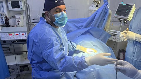 قافلة الندوة تعيد بهجة الحياة لرجل أربعيني انتظر الحلم 40 عامًا