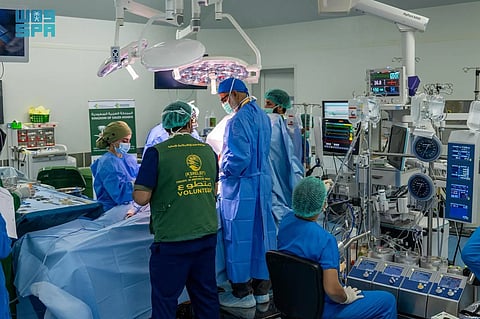 مركز الملك سلمان للإغاثة يوزّع مساعدات غذائية في السودان ولبنان ويدشن مشاريع طبية وإغاثية في إندونيسيا وأفغانستان