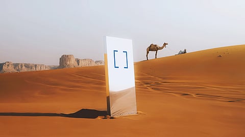 مرايا غامضة تظهر في مختلف المدن السعودية... ما الذي تعكسه؟