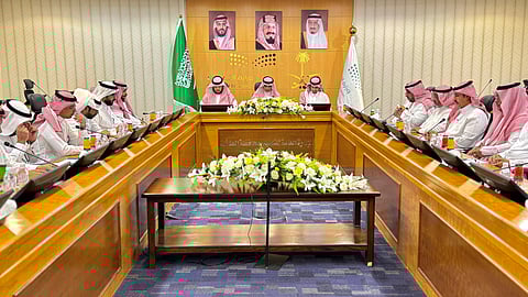 "تعليم الطائف" يناقش الانضباط المدرسي وخطة اليوم الوطني الـ95