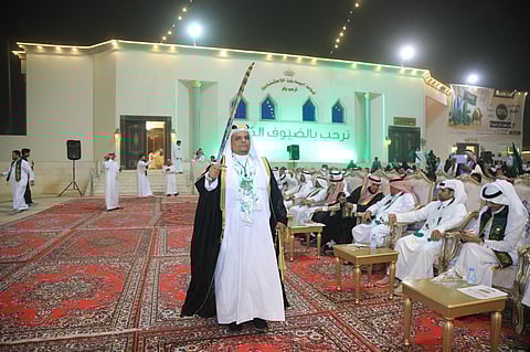 بالعروض والقصائد.. أهالي "حرازات جدة" يحتفون باليوم الوطني وسط حضور شعبي واسع