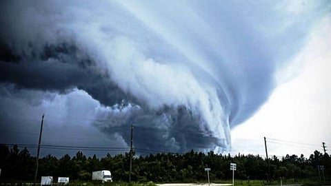 عمليات إجلاء في الفلبين مع اقتراب عاصفة "بوالوي"