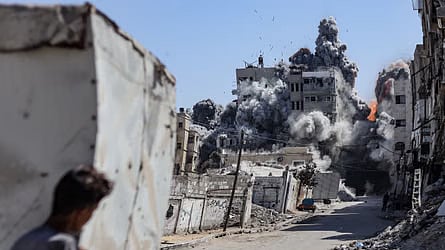 "كلماتنا جوفاء أمام معاناة الفلسطينيين".. وزيرة الخارجية البريطانية: المجتمع الدولي يقترب من اتفاق سلام في غزة