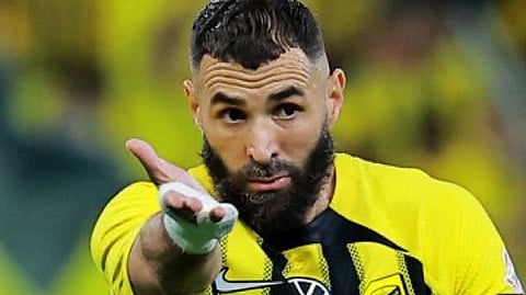 بنزيما يحدد موقفه من الاستمرار مع الاتحاد وسط اهتمام أوروبي
