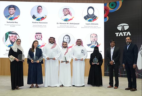 "ديزرت بلوم" يحصد ذهبية "Sustainathon 2025" بابتكار ذكي للري وحصاد المياه