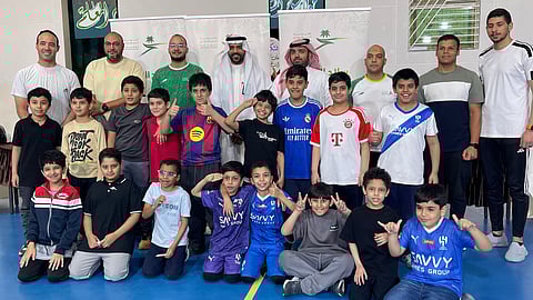 اتحاد المبارزة يستعرض اللعبة في المدارس لنشرها وتوسيع قاعدة ممارسيها من البنين والبنات
