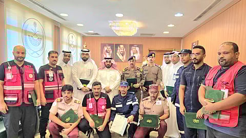 بتوجيهات أمير عسير.. محافظ محايل يكرّم الجهات التي أنقذت أطفال أسرة سودانية من حريق منزلهم