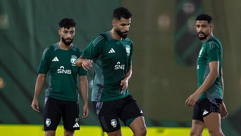 "نزلة برد" تغيّب "الحمدان" عن تدريب الأخضر قبل مواجهة العراق