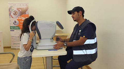 "إبصار" تحتفي باليوم العالمي للبصر والعصا البيضاء بعدد من المبادرات التوعوية