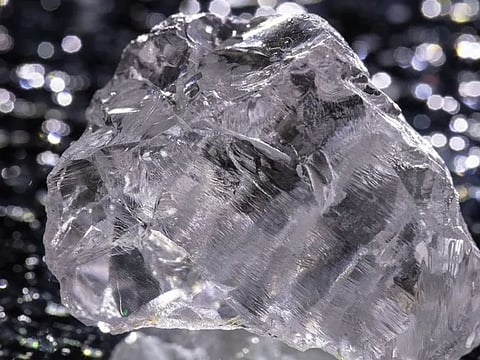 استخراج ألماسة نادرة تزن 340 قيراطًا شمال روسيا في رقم قياسي جديد لمنجم "في غريب"