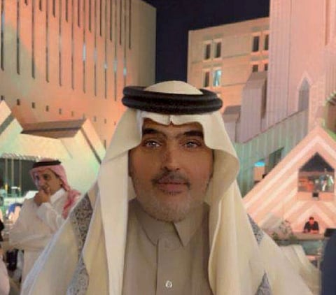 "القحطاني" يتلقى التبريكات بمناسبة ترقيته في هيئة الاذاعه والتلفزيون