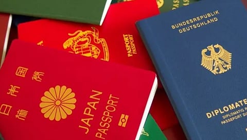 مفاجآت في تصنيف جوازات السفر العربية لعام  2025.. شاهد الترتيب 