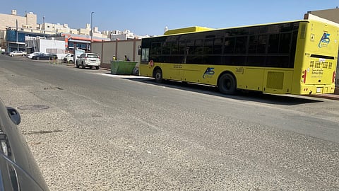 أولياء أمور يطالبون بوضع مطبّات أمام مجمع الأميرة نورة بالشرائع لحماية الطالبات من الحوادث