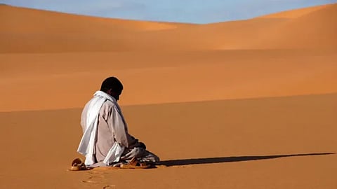 منها الصلاة.. دراسة: حالات الوعي العليا تغيّر إدراك الإنسان للعالم 
