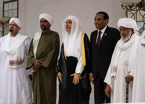 الأمينُ العام لرابطة العالم الإسلامي يلتقي علماءَ جمهورية السودان