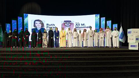 "قوقل" تدرب طلاب جامعة سعود لحماية المجتمع من الهجمات السيبرانية