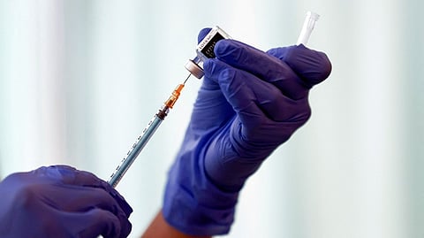 علماء يطورون لقاحًا تجريبيًا ضد جميع سلالات إنفلونزا الطيور