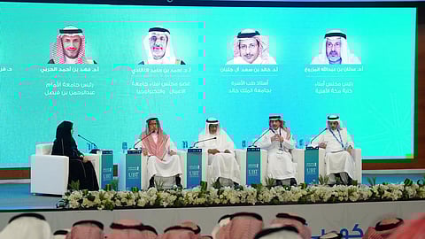 وزير التعليم يؤكد أهمية التكامل بين الجامعات الحكومية والأهلية لتحقيق مستهدفات رؤية 2030