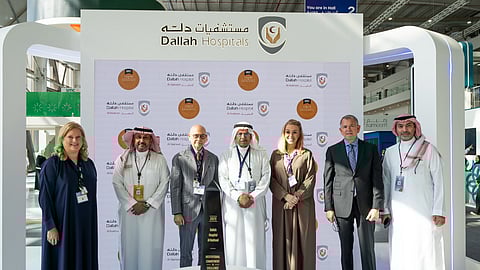 شهادة عالمية جديدة لمستشفى دله النخيل تعكس التزامه بالتميّز والتفوّق الطبي