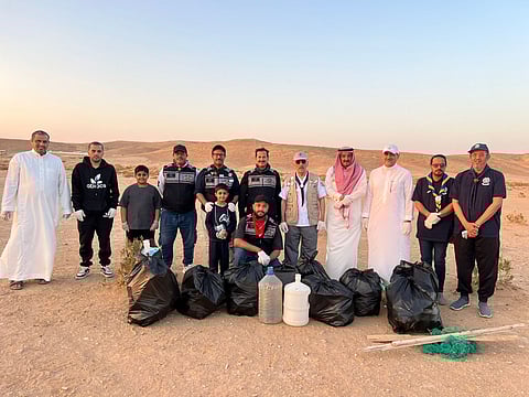 ديوانية آل حسين التاريخية بالشراكة مع نادي سدوس الرياضي تطلق مبادرة بيئية وطنية في شعيب أبا الحسك